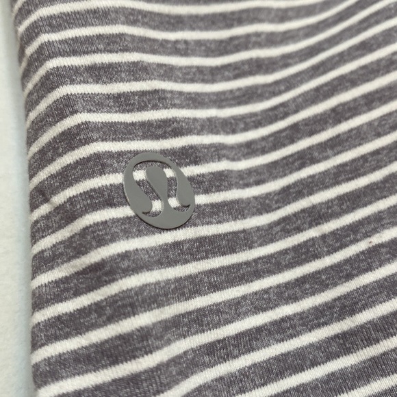 Lululemon Awesoma gray Striped Henley 6 - Picture 9 of 9